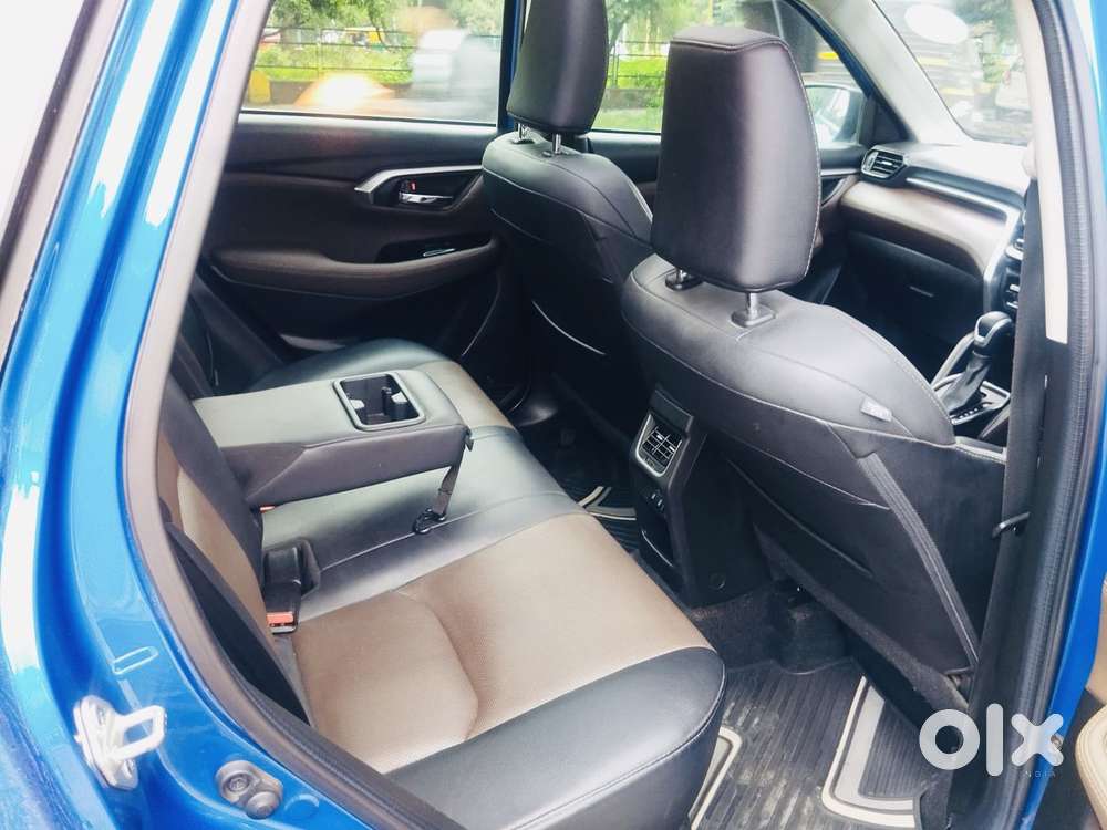 Toyota Urban Cruiser Hyryder 1.5 V Hybrid, 2023