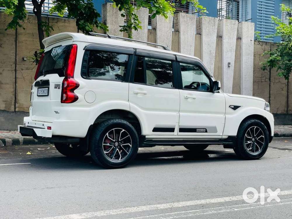 Mahindra Scorpio Classic 2.2 S 11 Mt 7 Str, 2023, Diesel