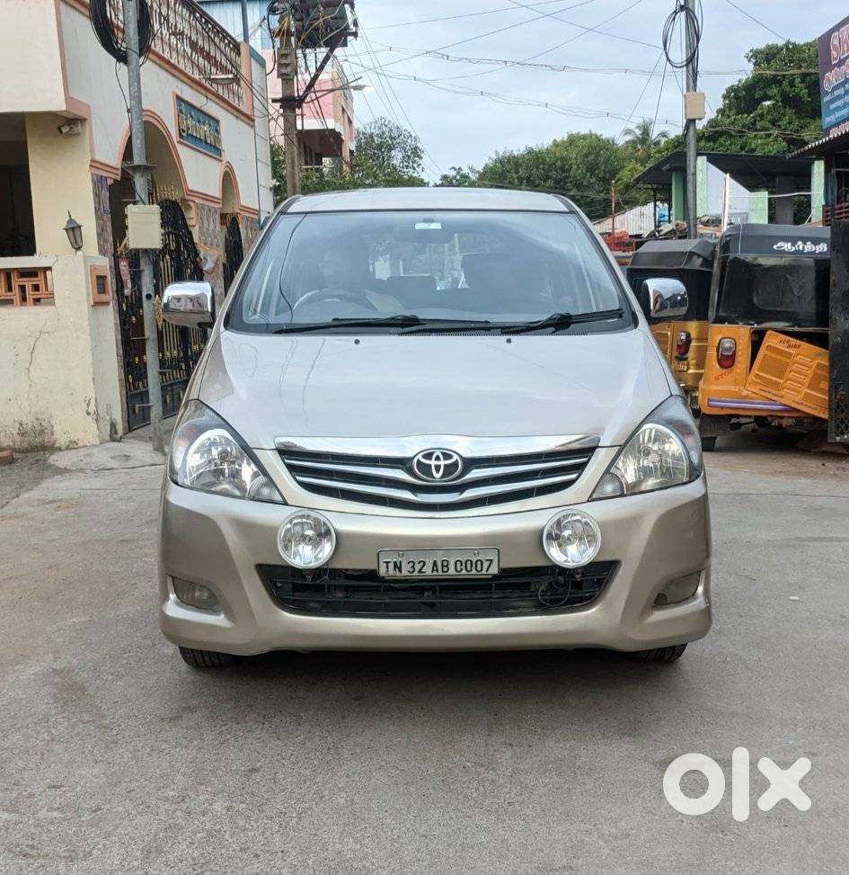 Toyota Innova 2.5 V 7 Str, 2010, Diesel