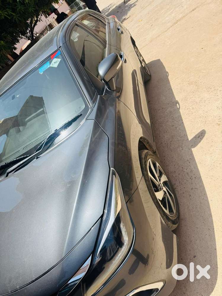 Toyota Glanza Top Model Cng + Petrol