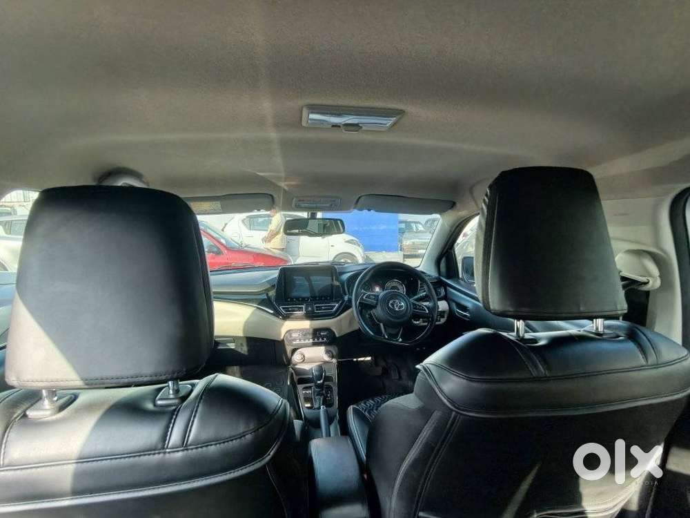 Toyota Glanza 1.2 V Amt, 2023, Petrol