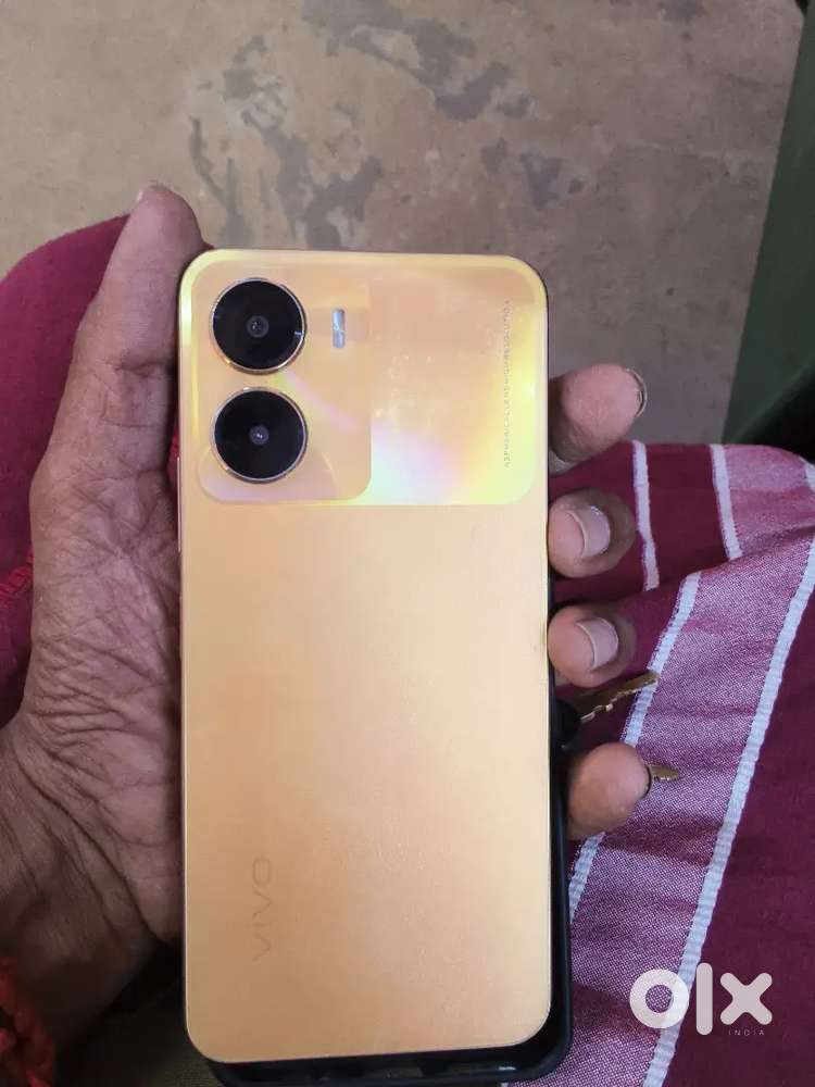 Vivo y 56 5g mobile..ram 8 gp ..rom 125 gp.