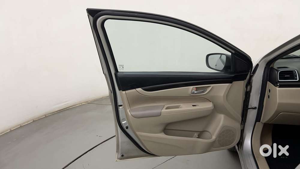 Maruti Suzuki Ciaz 2014-2017 At Zxi, 2016, Petrol