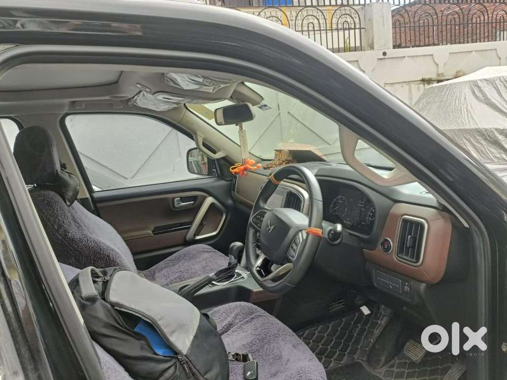 Scorpio N Z8l At 2wd Diesel Engine Black 2023 Model