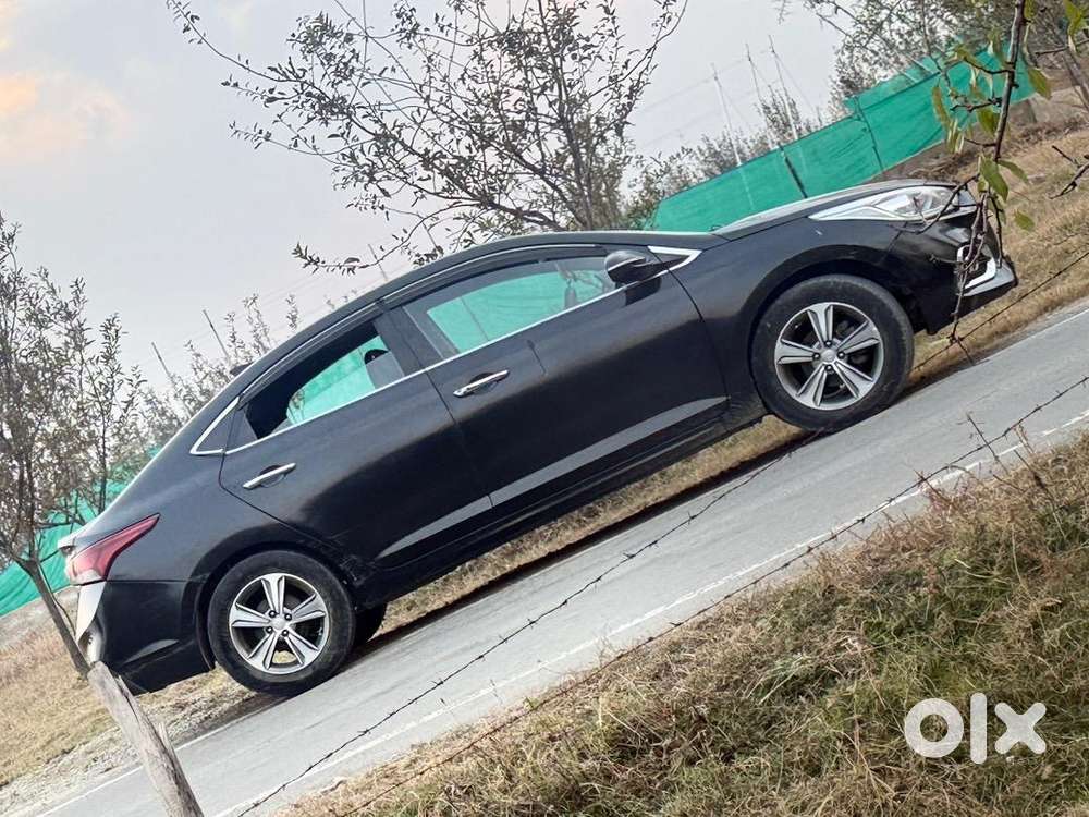 Hyundai Verna 2018 Diesel 80000 Km Driven