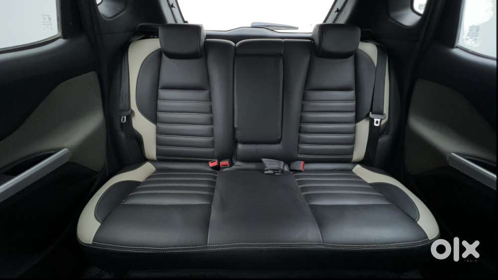 Nissan Magnite 1.0 Xv Turbo Cvt, 2022, Petrol