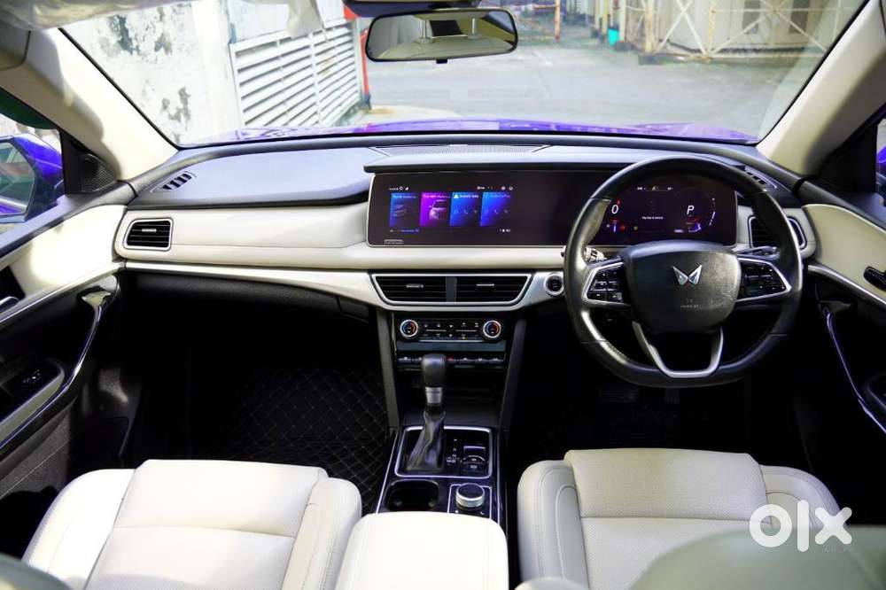 Mahindra Xuv700 2.2 Ax 7 Diesel At Str Awd, 2022, Diesel