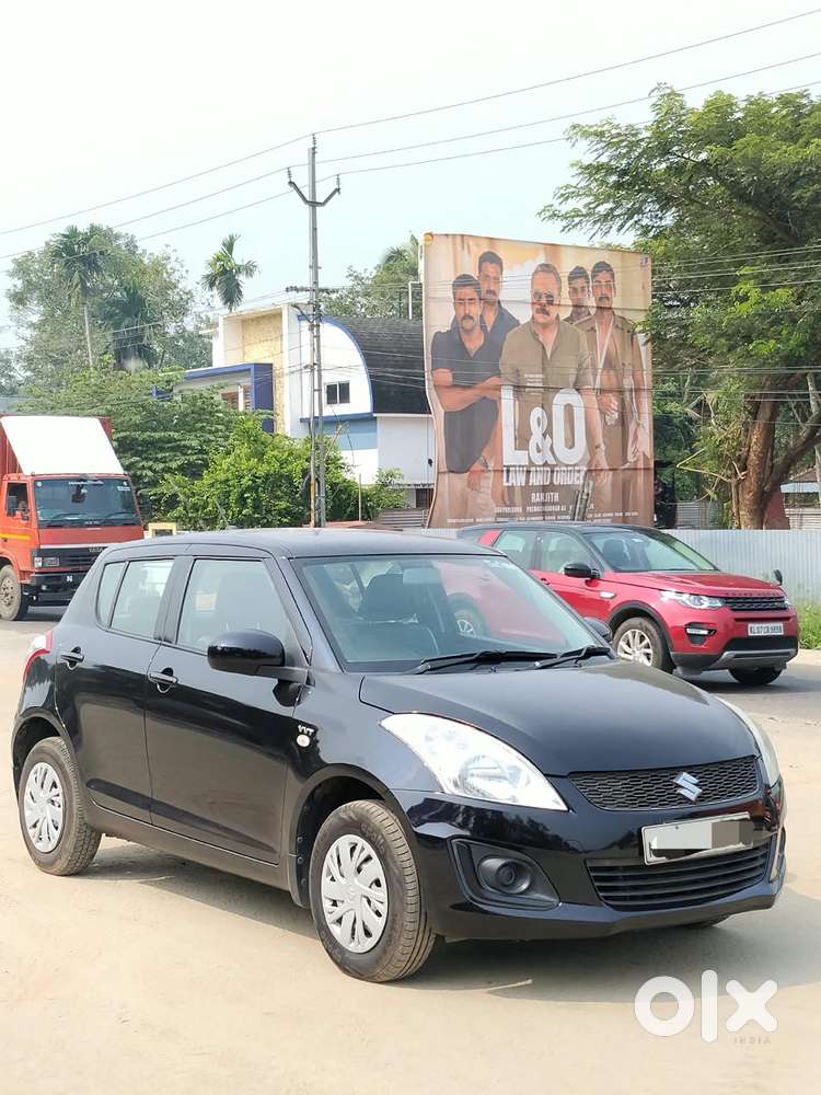 Maruti Suzuki Swift Lxi Option, 2017, Petrol