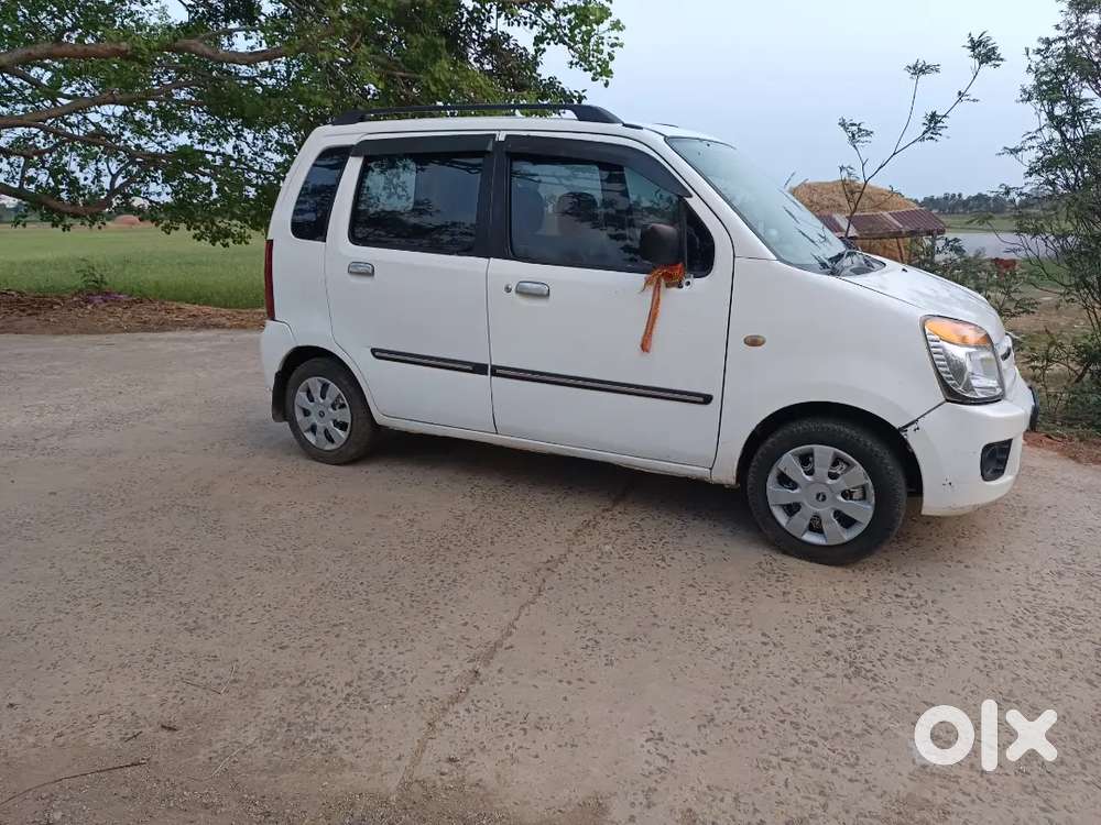 Tata Winger 2010 Petrol 123203 Km Driven