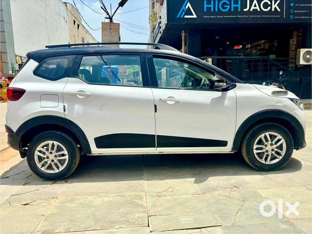 Renault Triber Rxt, 2022, Petrol