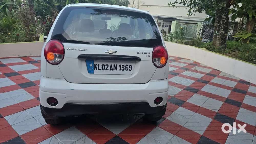 Chevrolet Spark 2012 Petrol