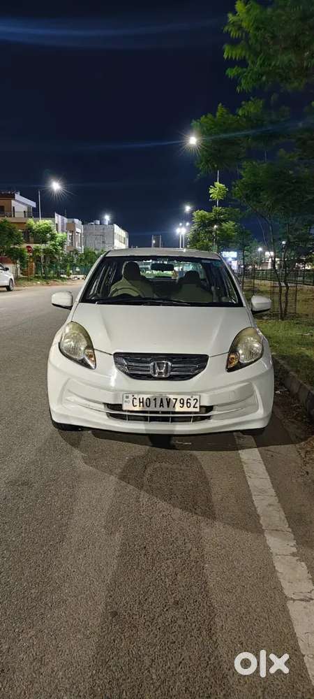 Honda Amaze 2013 Petrol Well Maintained