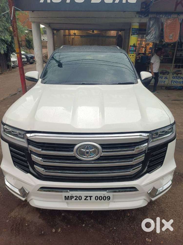 Toyota Fortuner Leader Edition (at), 2025, Diesel