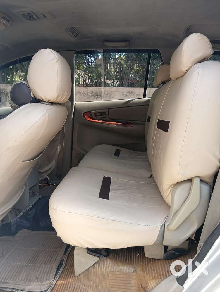Toyota Innova 2.5 G (diesel) 8 Seater, 2009, Diesel