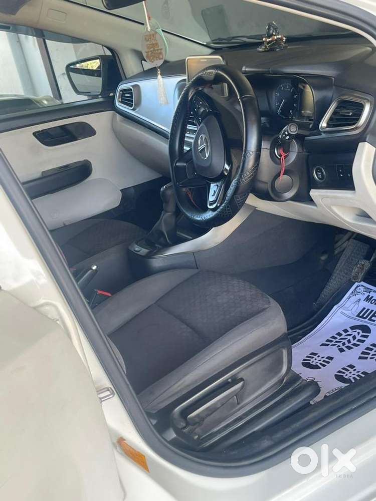 Tata Altroz 2023 Petrol 42000 Km Driven