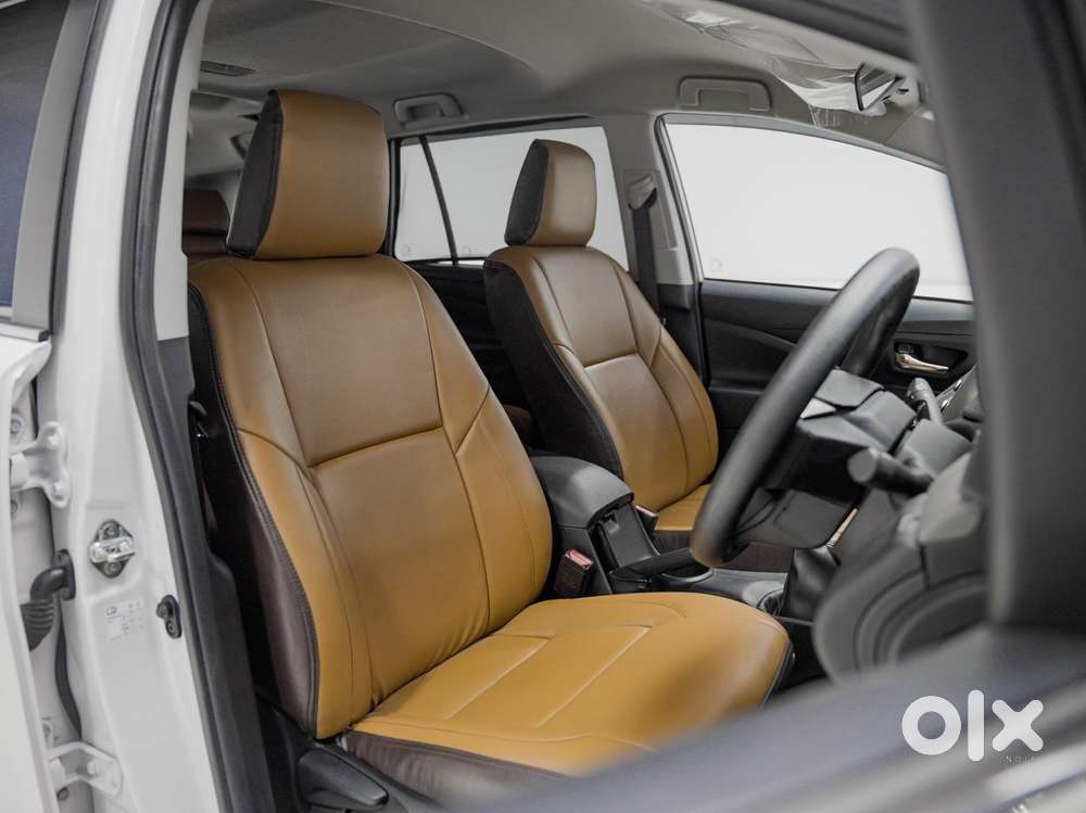 Toyota Innova Crysta 2.4 G Mt 8s, 2023, Diesel
