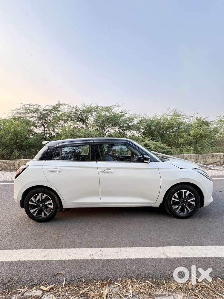 Maruti Suzuki Swift Zxi Plus Dual Tone, 2025, Petrol