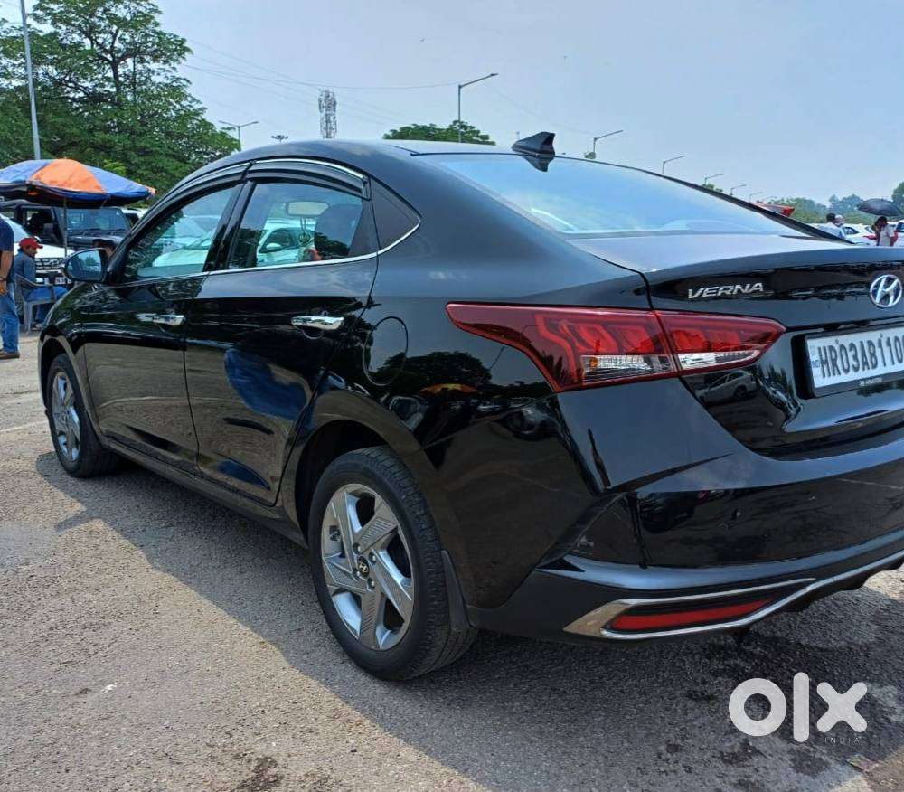 Hyundai Verna Sx(o) Petrol At, 2022, Petrol