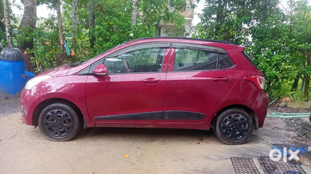 Hyundai Grand I10 2016 Petrol 88000 Km Driven. Well Maintained Vehicle