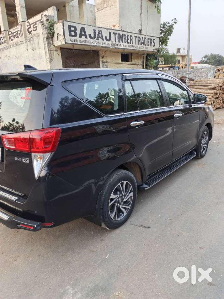 Toyota Innova Crysta 2.4 V 7 Str, 2022, Diesel