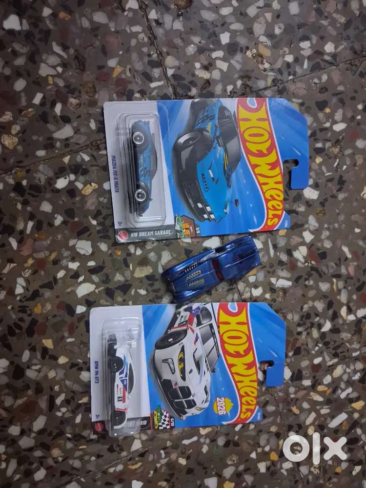 Hot wheels bmw m4 gt3 and mazda mx 5 miata and free screamlinear free