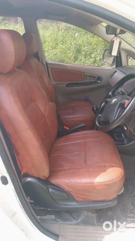 Toyota Innova 2016 Diesel Well Maintained