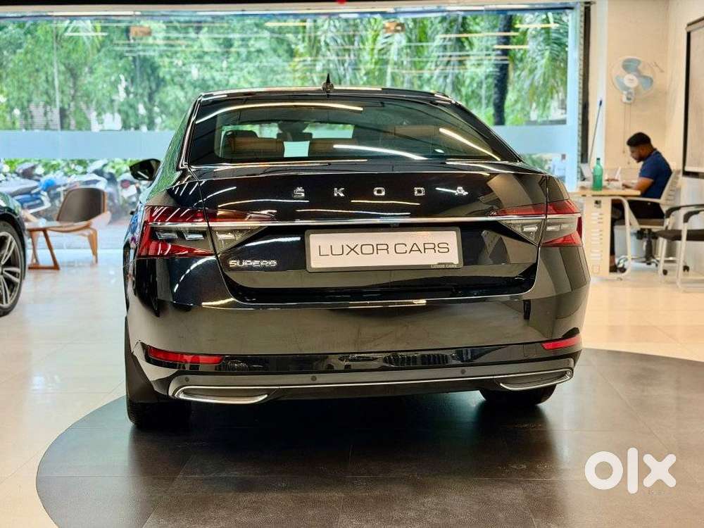 Skoda Superb 2.0 L&k Tsi At, 2023, Petrol