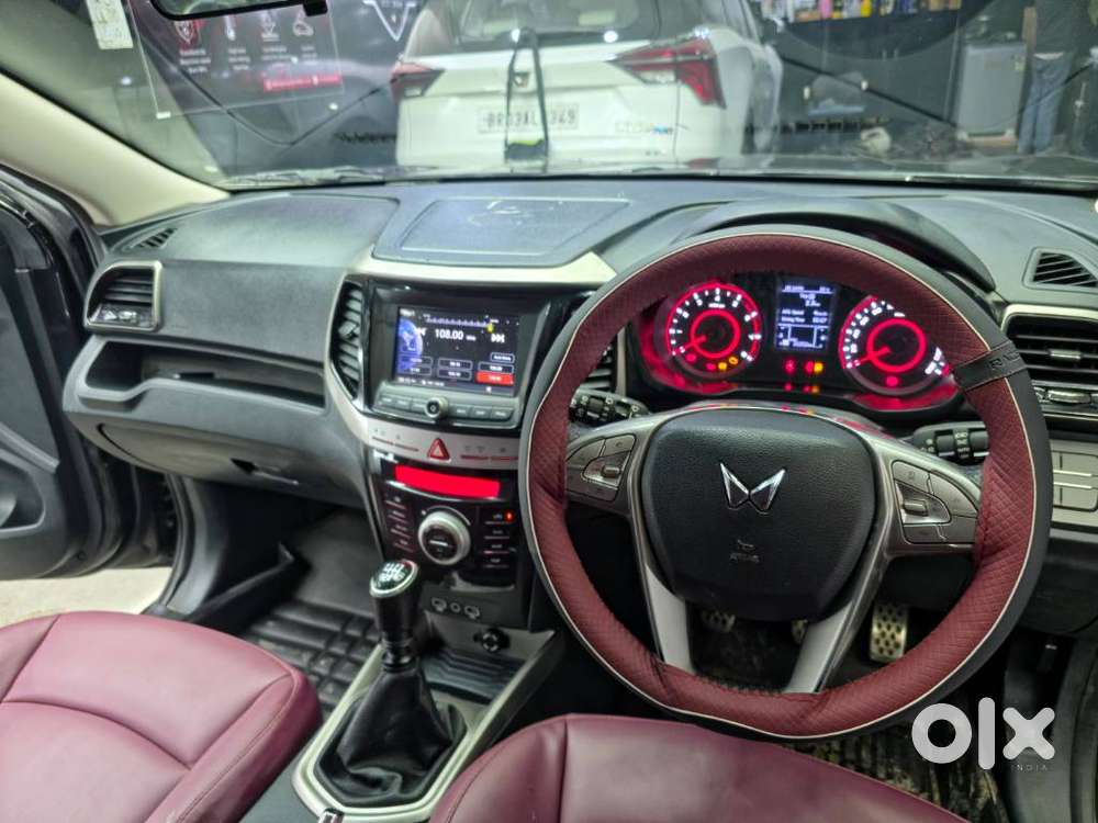 Mahindra Xuv300 Turbosport W8(o), 2023, Petrol