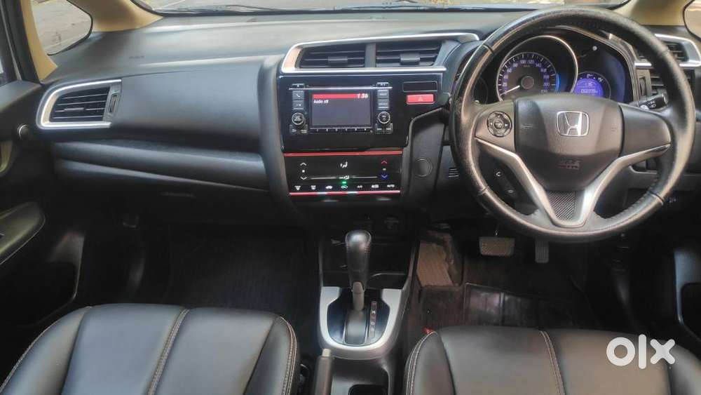 Honda Jazz V Cvt, 2015, Petrol