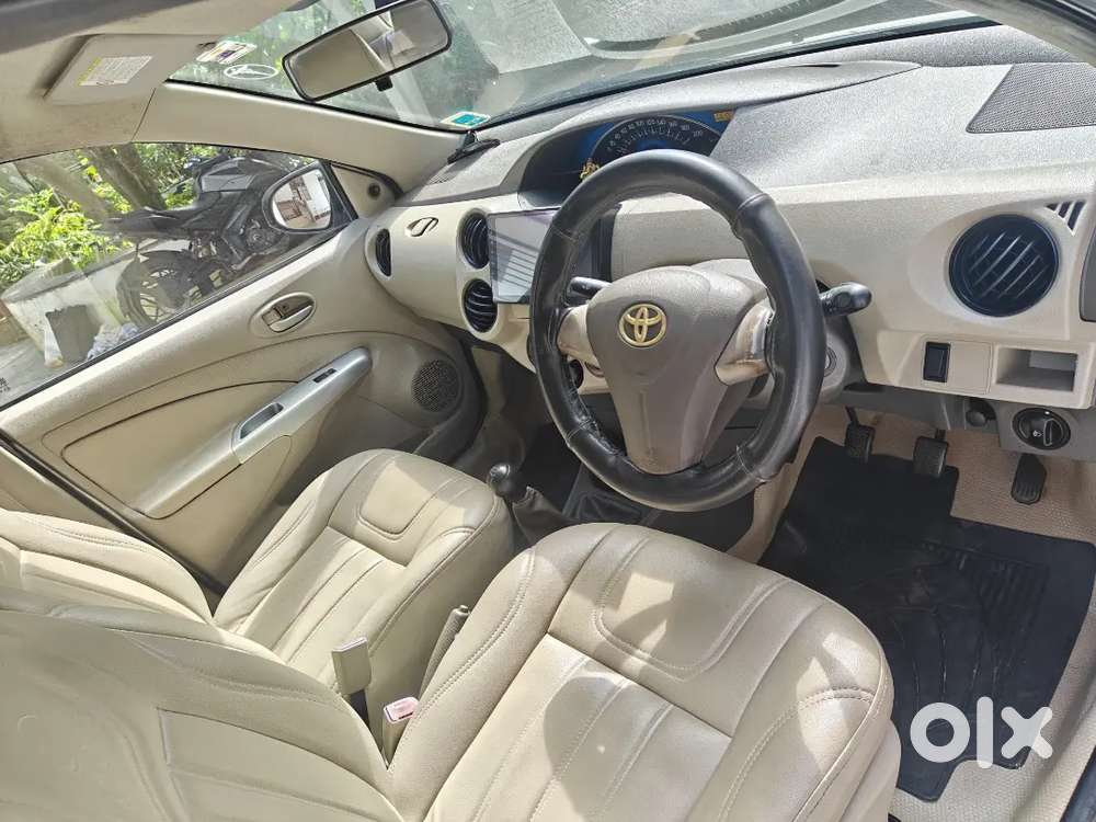 Doctor Owned Toyota Etios G 2013