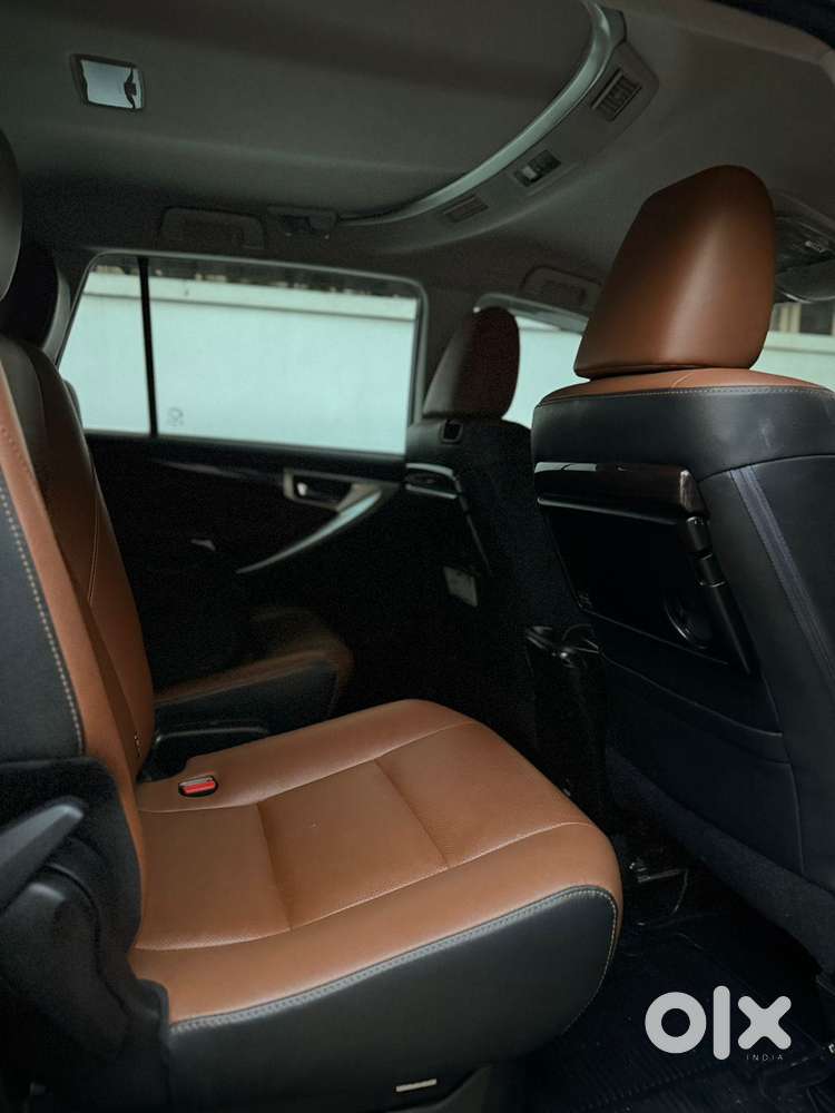 Toyota Innova Crysta [2020-ongoing] 2.4 Zx 7 Str, 2021, Diesel