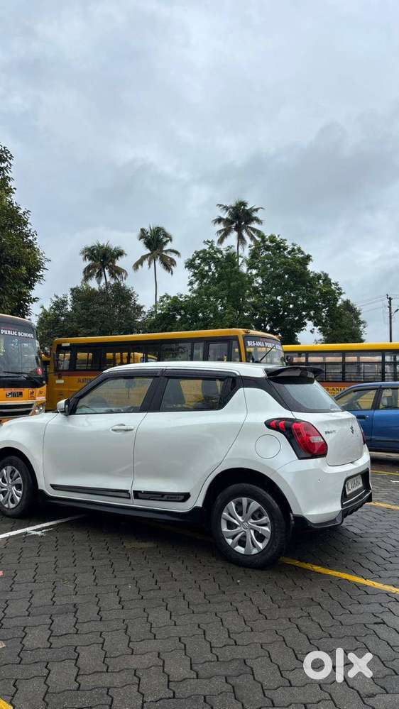2022 Maruti Suzuki Swift Ags  Low Km  Excellent Condition