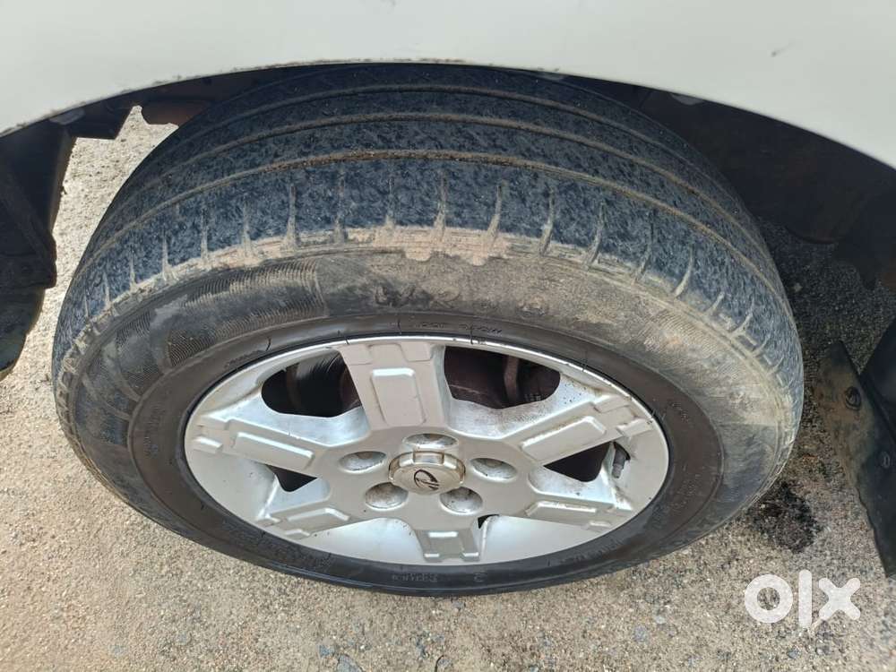 Mahindra Quanto C8, 2013, Diesel