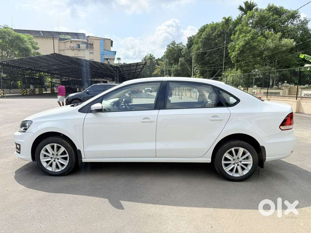 Volkswagen Vento 1.2 Tsi Highline Plus At, 2016, Petrol