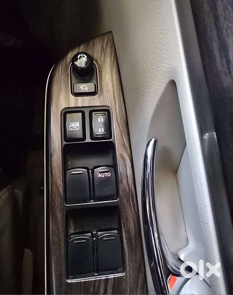 Maruti Suzuki Ertiga 1.5 Zxi Plus, 2019, Petrol