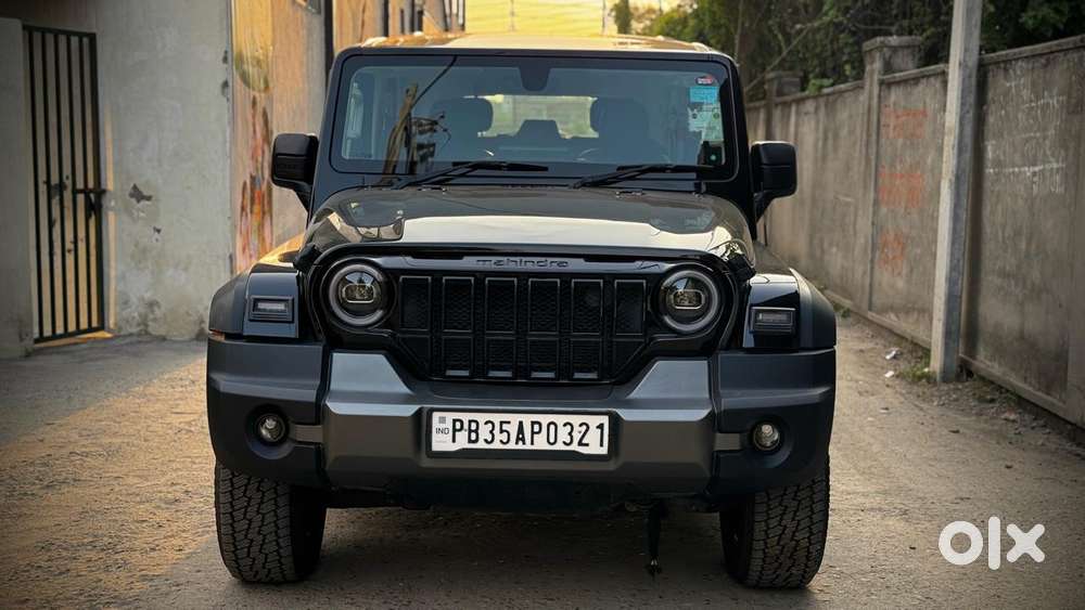 Mahindra Thar Roxx, 2025, Petrol