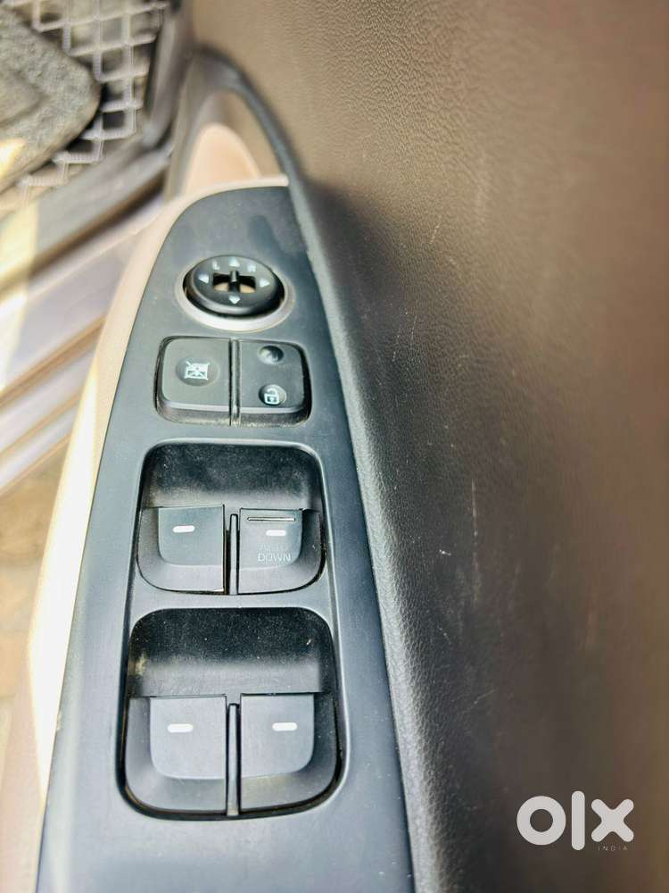 Hyundai Grand I10 2013-2016 At Sportz, 2017, Petrol