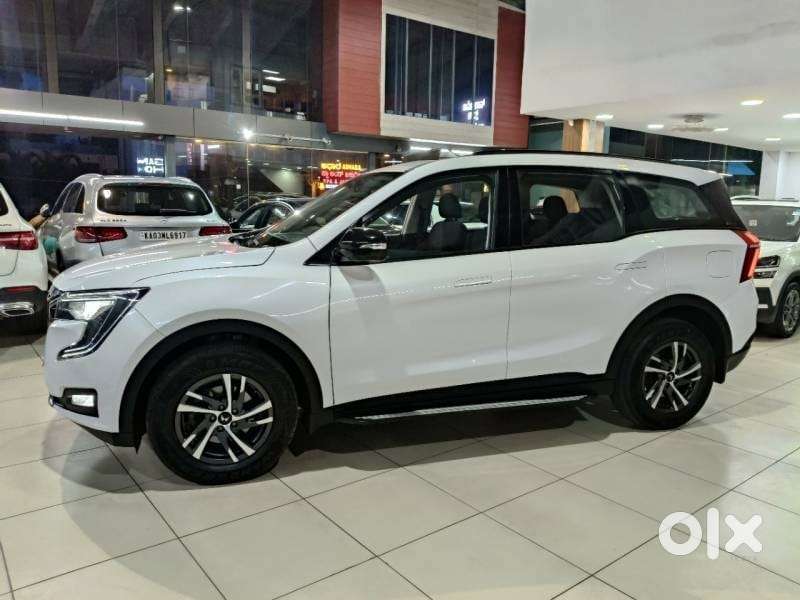 Mahindra Xuv700 2.2 Ax 5 Diesel At Str, 2024, Diesel
