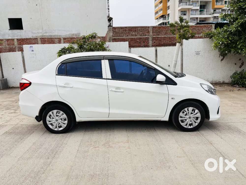 Honda Amaze 1.5 S 2016 Diesel In Premium Condition