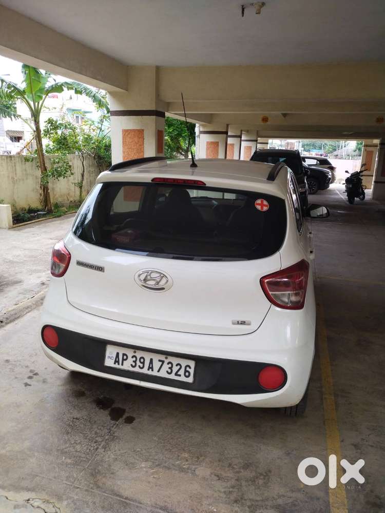 Single Hand Driven And Neatly Maintained By Lecturer