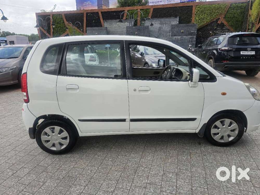 Maruti Suzuki Estilo Lxi Bs-iv, 2011, Petrol