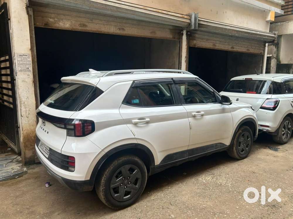 Hyundai Venue Petrol 2023