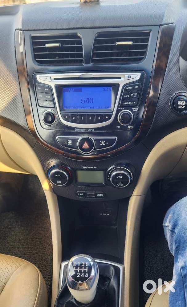 Hyundai Fluidic Verna 2015