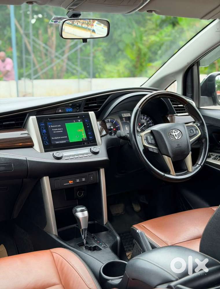 Crysta 2.8zx Diesel Automatic 2016