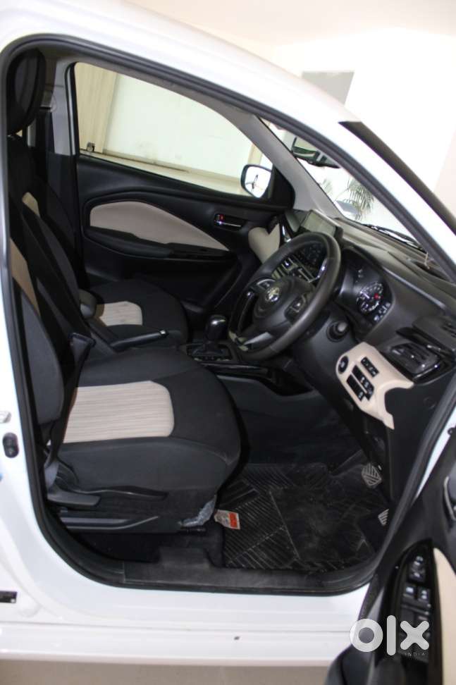 Toyota Glanza 1.2 V Amt, 2024, Petrol