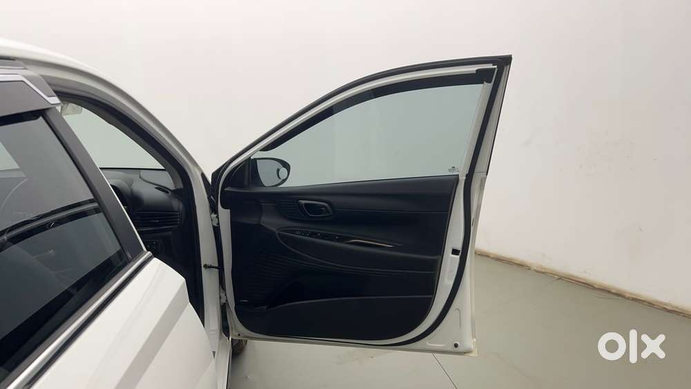 Hyundai New I20 1.2 Asta (o) Mt, 2022, Petrol