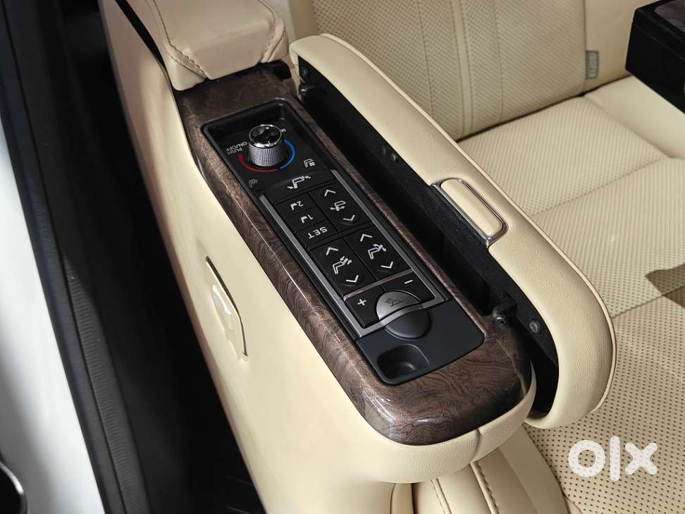 Toyota Vellfire Vip – Executive Lounge, 2023, Petrol