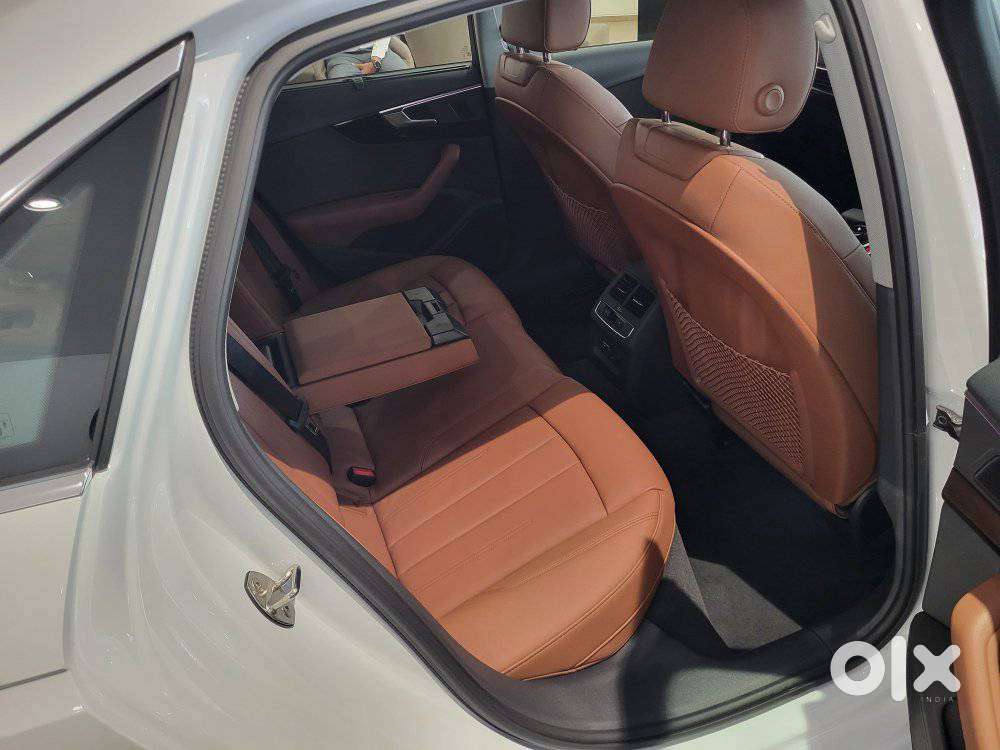 Audi A4 2.0 Technology 40 Tfsi, 2025, Petrol