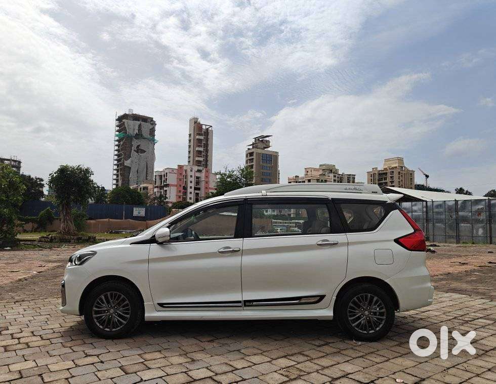 Maruti Suzuki Ertiga 1.5 Zxi Plus Shvs, 2022, Petrol