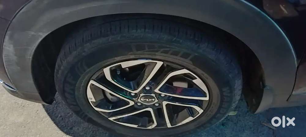Kia Carens 2024 Petrol 15000 Km Driven